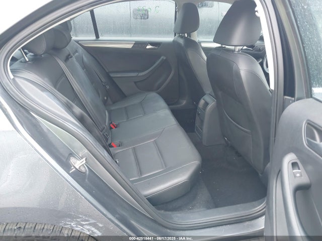 3VWD07AJ7FM324406 Volkswagen 1.8t