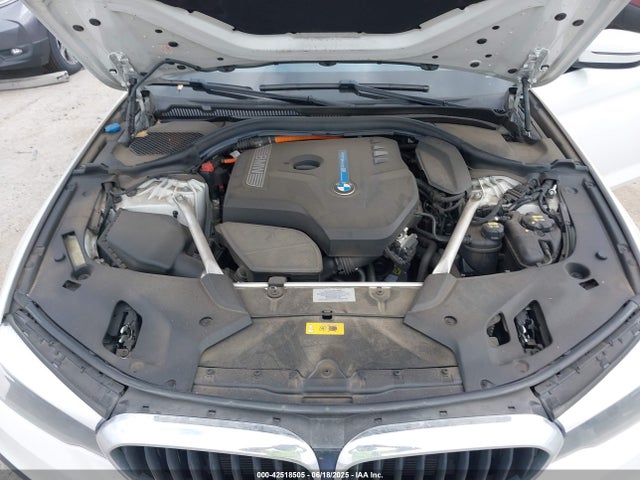 WBAJA9C52KB388172 BMW 2019