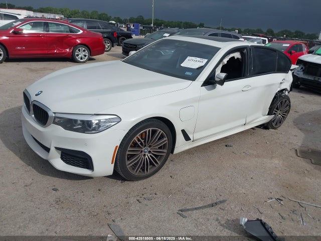 WBAJA9C52KB388172 BMW 2019