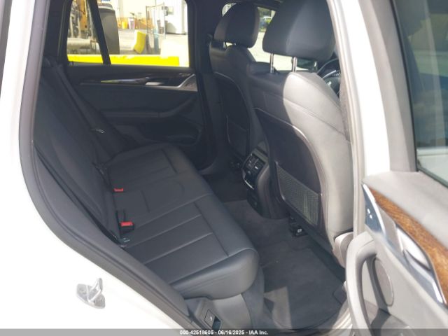 5UXTR7C53KLR51277 BMW X3 Sdrive30i