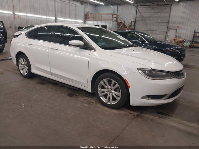 Продаж на аукціоні авто 2015 Chrysler 200 Limited, vin: 1C3CCCAB3FN748277, номер лоту: 42518607