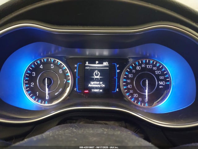 Продаж на аукціоні авто 2015 Chrysler 200 Limited, vin: 1C3CCCAB3FN748277, номер лоту: 42518607