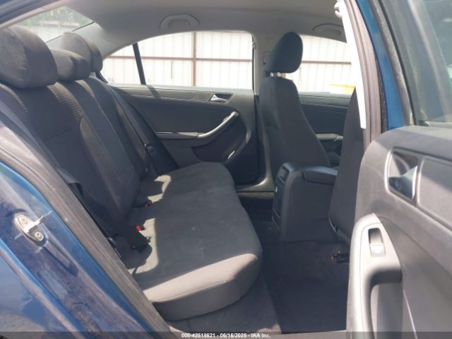 3VW267AJ8GM217680 Volkswagen Jetta