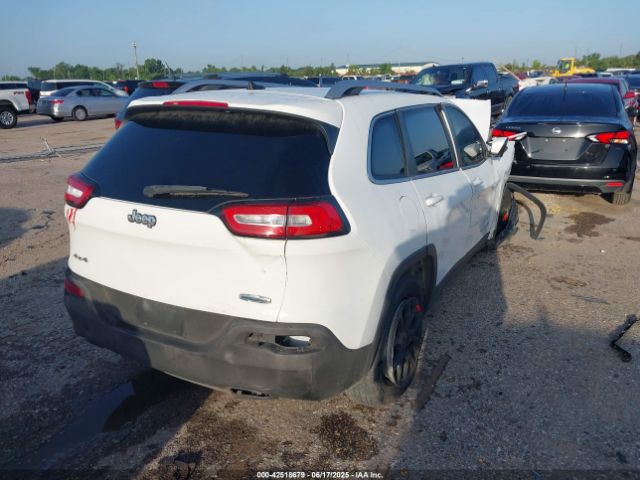 1C4PJMCS9EW247554 Jeep Cherokee Latitude
