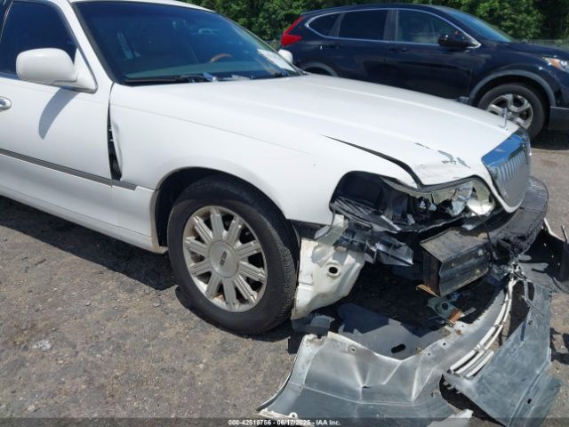 2009 LINCOLN TOWN CAR 2LNHM82V19X635866 Photo 5