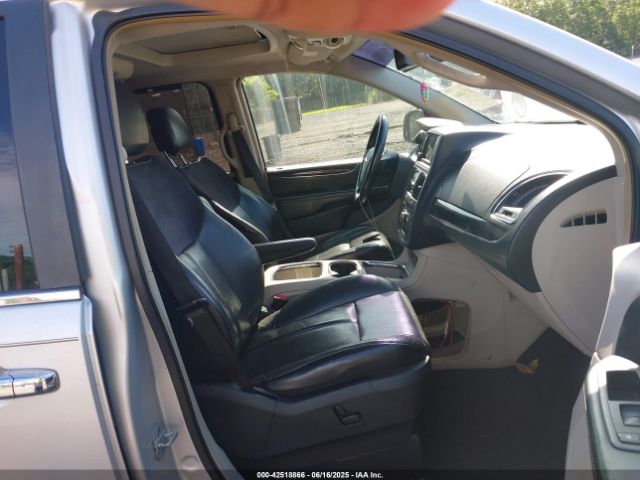 2011 CHRYSLER TOWN & COUNTRY 2A4RR6DG1BR614243 Photo 4