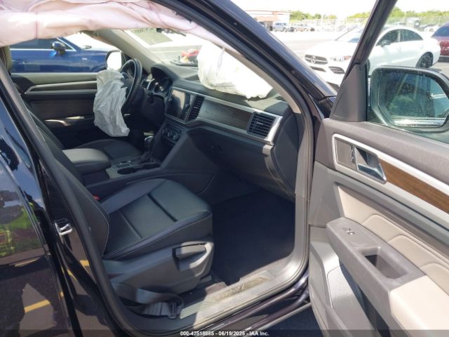 2021 VOLKSWAGEN ATLAS 1V2WR2CA1MC607768 Photo 4