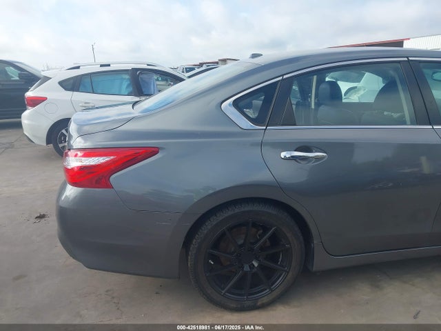 1N4BL3AP0GC156647 Nissan 2016