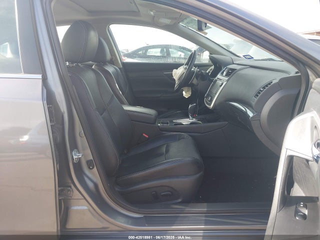 1N4BL3AP0GC156647 Nissan 2016