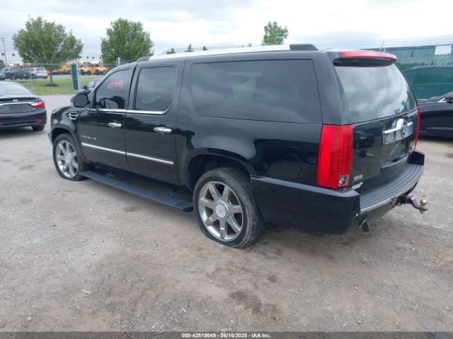 2011 CADILLAC ESCALADE ESV 1GYS4JEF6BR302370 Photo 2