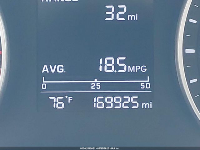5NPD84LF2HH024381 Hyundai 2017