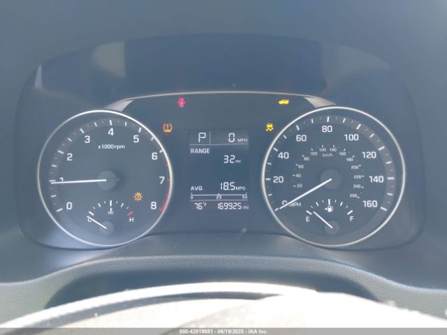 5NPD84LF2HH024381 Hyundai 2017