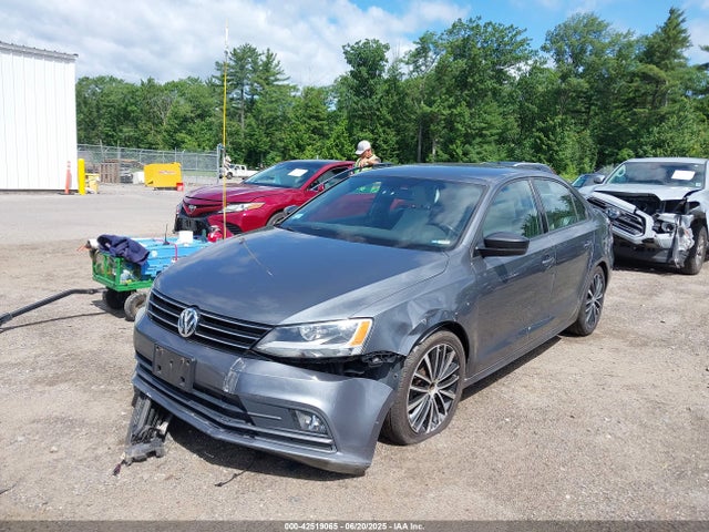 3VWD17AJ7GM392686 Volkswagen 1.8t