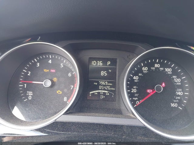 3VWD17AJ7GM392686 Volkswagen 1.8t