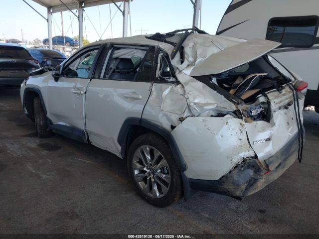 2021 TOYOTA RAV4 2T3A1RFV1MW153237 Photo 2