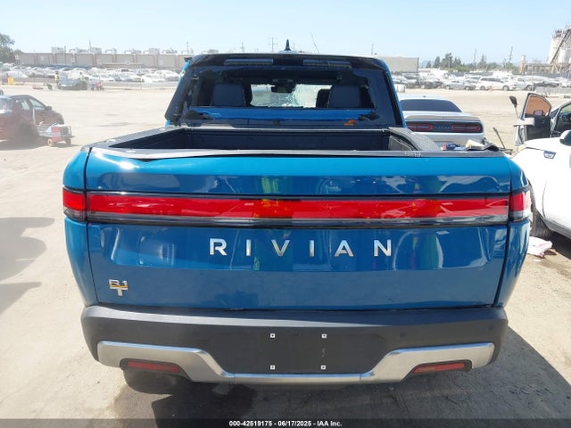 7FCTGAAA9PN022916 Rivian r1t