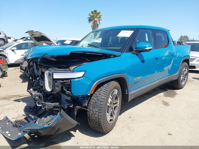 7FCTGAAA9PN022916 Rivian r1t