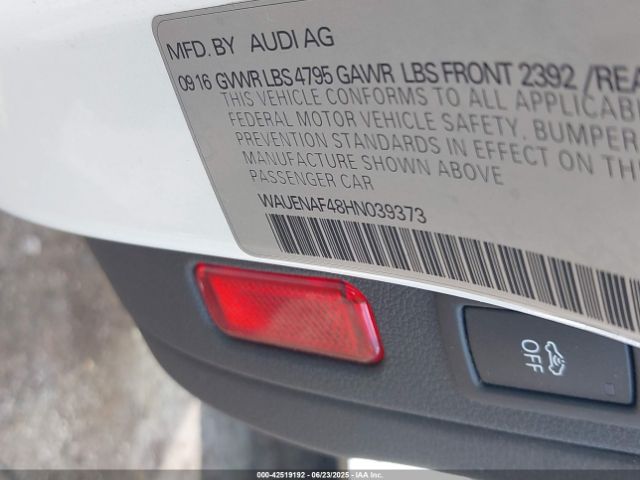 2017 AUDI A4 WAUENAF48HN039373 Photo 8