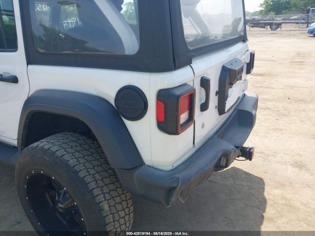 2018 JEEP WRANGLER UNLIMITED 1C4HJXDG7JW150038 Photo 5
