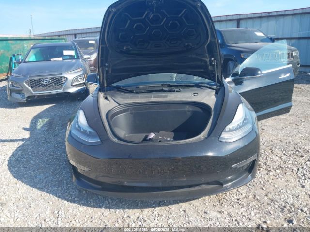 2018 TESLA MODEL 3 5YJ3E1EA5JF156320 Photo 9