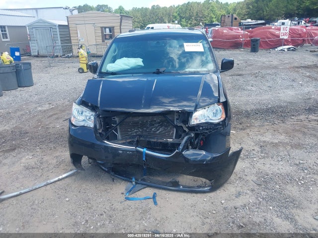 2C4RC1BG6FR728113 Chrysler Town and Country