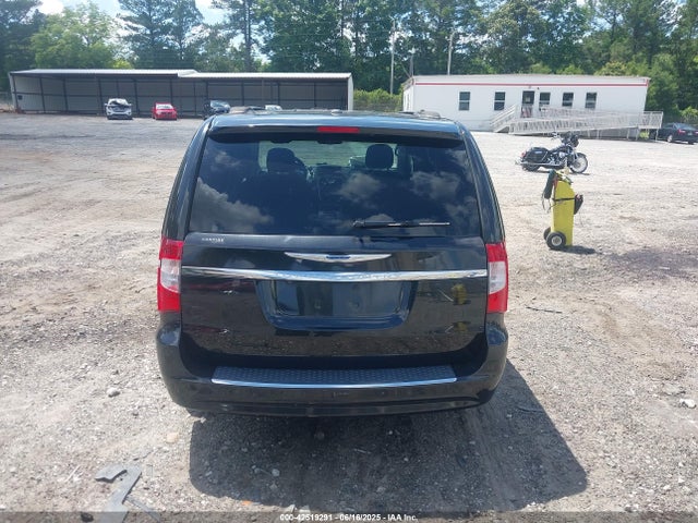 2C4RC1BG6FR728113 Chrysler Town and Country