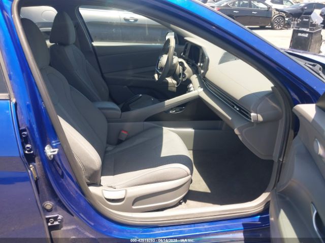 2021 HYUNDAI ELANTRA 5NPLL4AG4MH037374 Photo 4