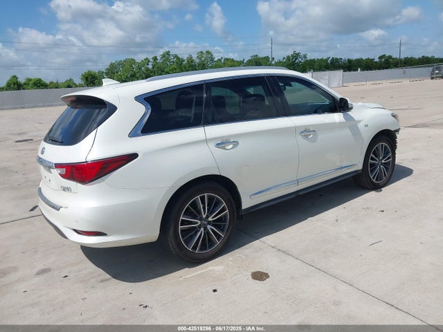 5N1AL0MN0GC519426 Infiniti 2016