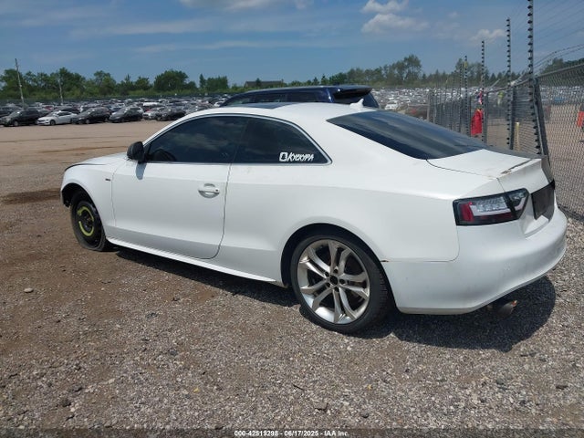 2009 AUDI A5 WAUDK78T39A032206 Photo 2