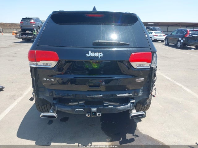 1C4RJFJT0HC749360 Jeep 2017