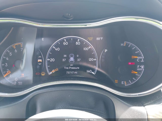 1C4RJFJT0HC749360 Jeep 2017