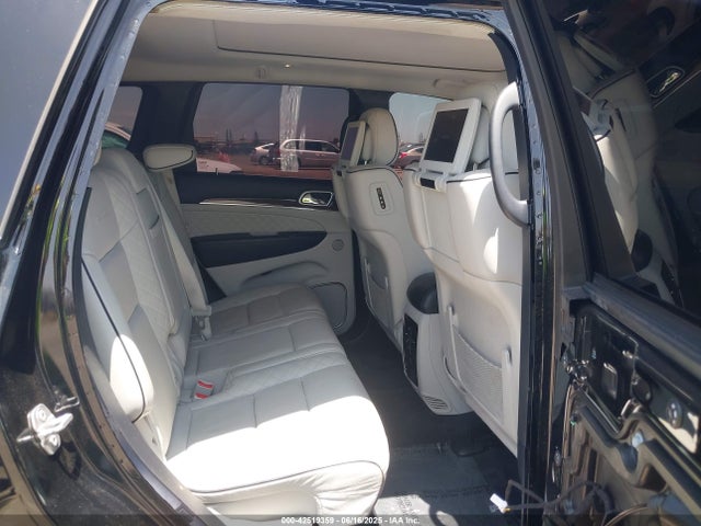 1C4RJFJT0HC749360 Jeep 2017