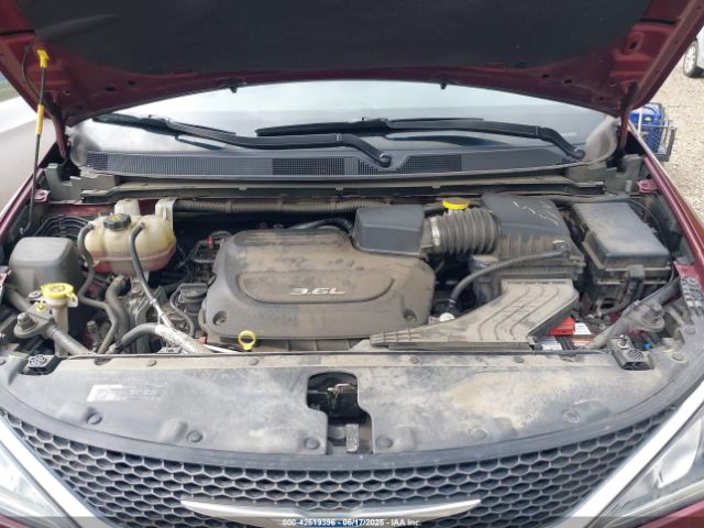 2018 CHRYSLER PACIFICA 2C4RC1GG3JR226337 Photo 9