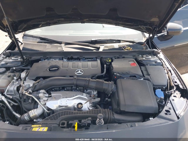 W1K5J4GB3PN418170 Mercedes-Benz m260