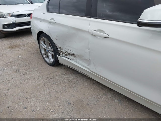 BMW 320i 2018 WBA8E1G55JNU89900 Image 6