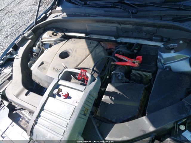 2018 VOLVO XC60 LYV102RK4JB074451 Photo 9