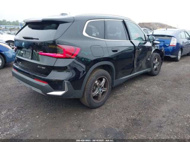 2023 BMW X1 WBX73EF0XP5Y24534 Photo 3