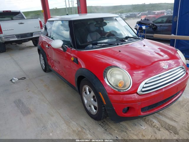 2010 MINI COOPER WMWMF3C59ATZ66935 Photo 0