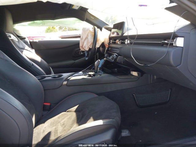 Toyota 2021 2021 WZ1DB2C01MW039946 Image 5