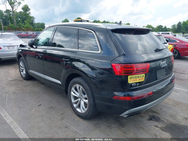 2019 AUDI Q7 WA1LAAF77KD043812 Photo 2