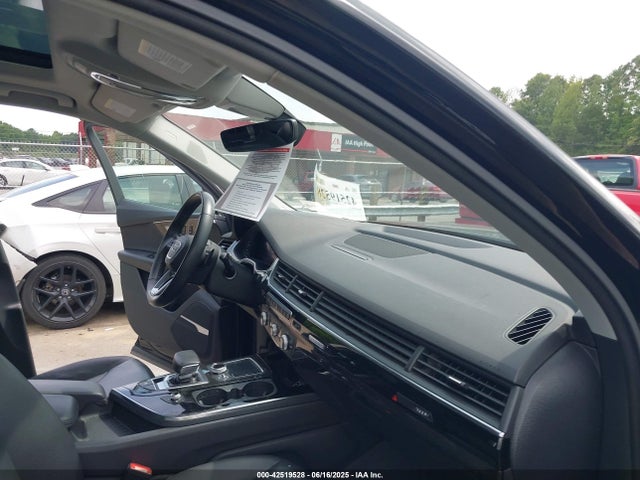 2019 AUDI Q7 WA1LAAF77KD043812 Photo 4