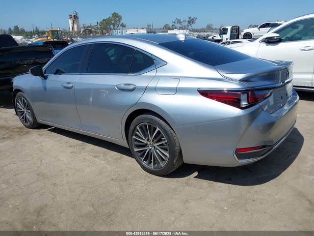 Lexus a25a-fxs, 3nm 2023 58ADA1C12PU035669 Image 3