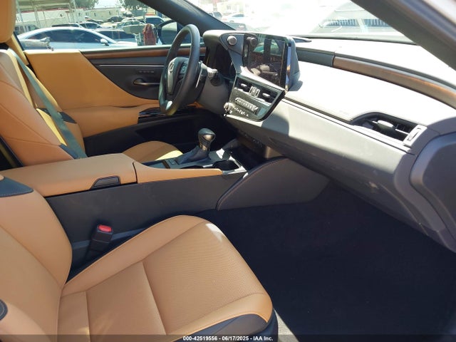 Lexus a25a-fxs, 3nm 2023 58ADA1C12PU035669 Image 5