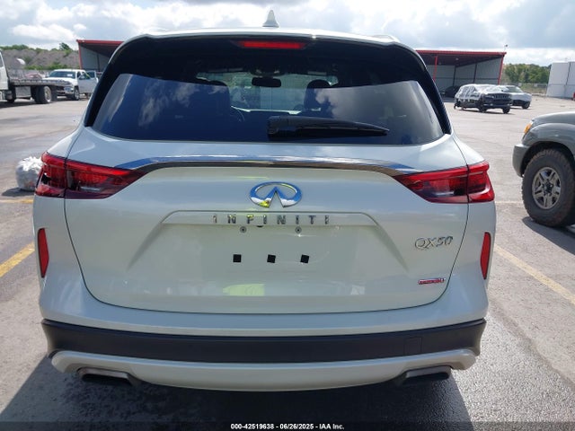 Infiniti 2020 2020 3PCAJ5M14LF116289 Image 16