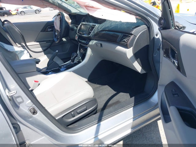 1HGCR3F81HA013767 Honda j35y1