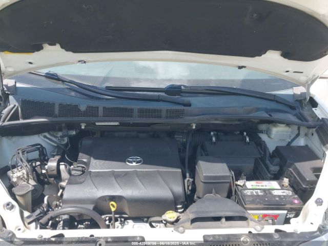 2011 TOYOTA SIENNA 5TDYK3DC5BS037533 Photo 9