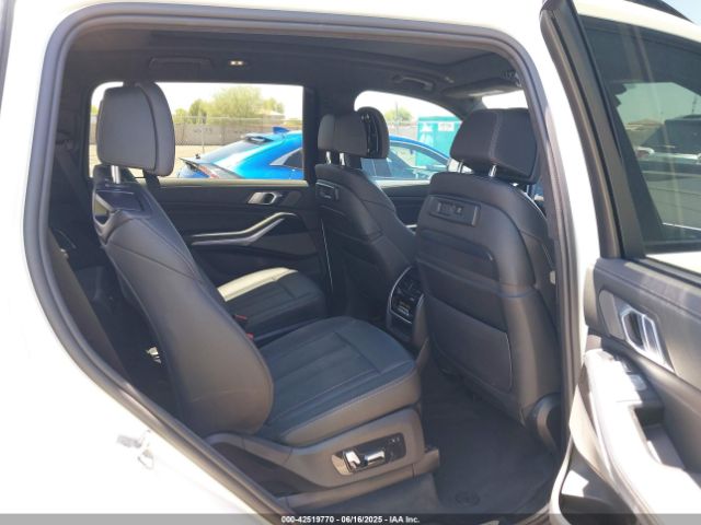 2021 BMW X7 5UXCW2C04M9E25551 Photo 7
