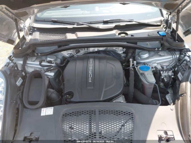 2018 PORSCHE MACAN WP1AA2A53JLB03015 Photo 9