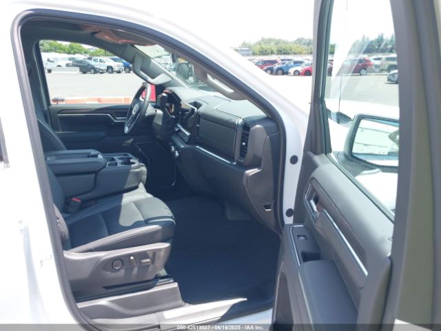 1GTUUDED9SZ244849 GMC Sierra 1500 4wd  Short Box Slt