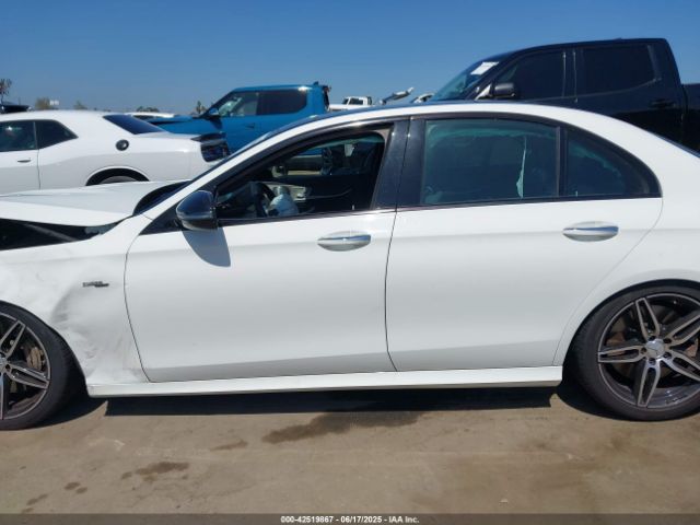 WDDZF6BBXKA493065 Mercedes-Benz m256